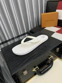 Picture of Louis Vuitton Slippers _SKULVsz38-44hnh0419987